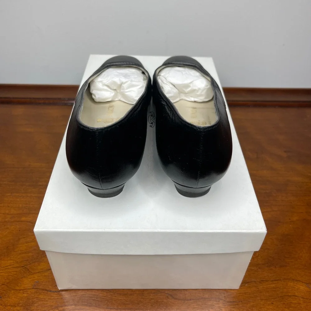 Rene Mancini Paris Black Leather Lizard Embossed Pointed Toe‎ Pumps 34.5/4.5